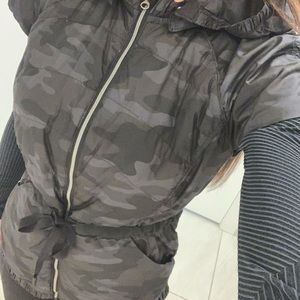 Lululemon Camo Vest-like new